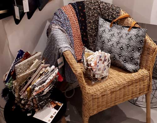 artisanat lyon bijoux créateurs bijouterie fantaisie maroquinerie pochettes sacs main