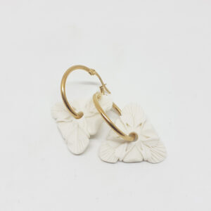 alchimies-lyon-click-and-collect-cadeaux-noel-artisanat-createurs-boutique-bijoux-bouclesoreilles-porcelaine-bertille-derail