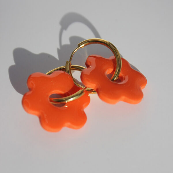 alchimies-lyon-click-and-collect-cadeaux-noel-artisanat-createurs-boutique-boucles-oreilles-creoles-polymelau-argile-polymere-couleurs-pop