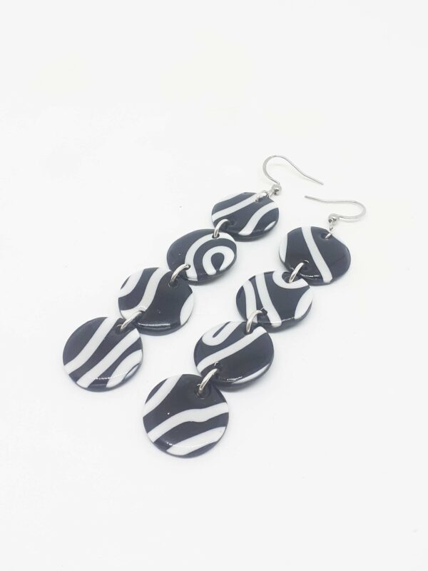 alchimies-lyon-click-and-collect-cadeaux-noel-artisanat-createurs-boutique-boucles-oreilles-creoles-polymelau-argile-polymere-couleurs-pop