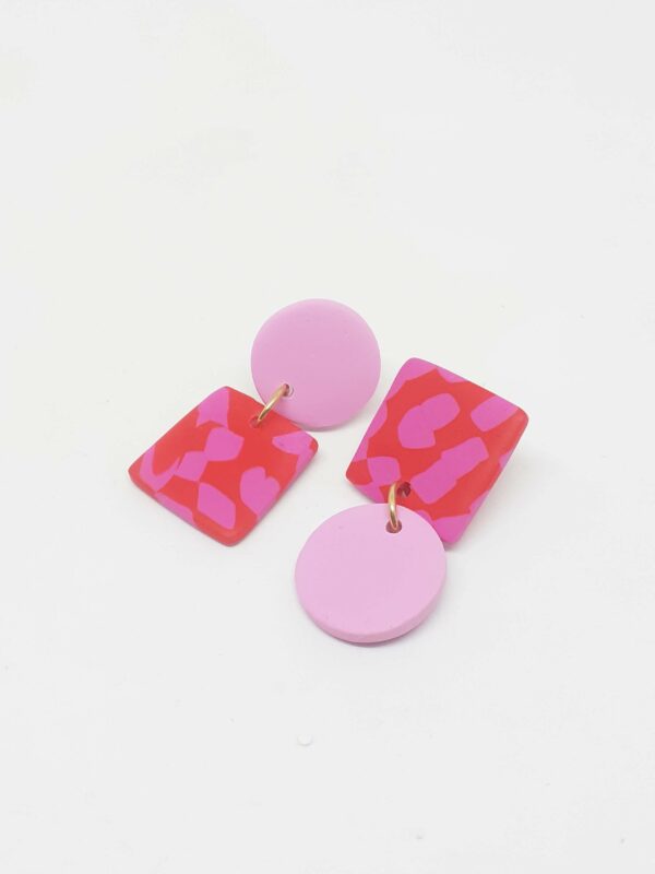 alchimies-lyon-click-and-collect-cadeaux-noel-artisanat-createurs-boutique-boucles-oreilles-creoles-polymelau-argile-polymere-couleurs-pop