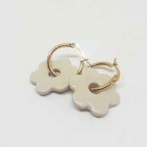 alchimies-lyon-click-and-collect-cadeaux-noel-artisanat-createurs-boutique-boucles-oreilles-creoles-polymelau-argile-polymere-couleurs-pop