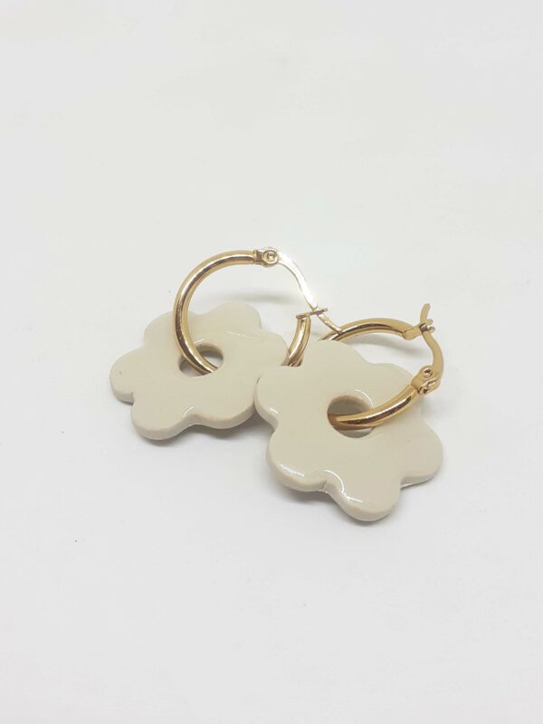 alchimies-lyon-click-and-collect-cadeaux-noel-artisanat-createurs-boutique-boucles-oreilles-creoles-polymelau-argile-polymere-couleurs-pop