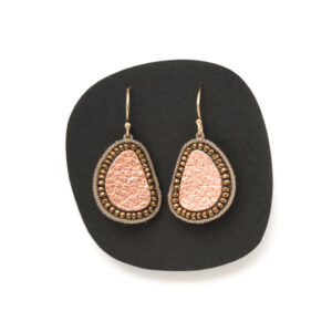 alchimies lyon click and collect cadeaux noel artisanat createurs boutique boucles oreilles creoles barrettes pinces cheveux cuir broderie art capsule doree